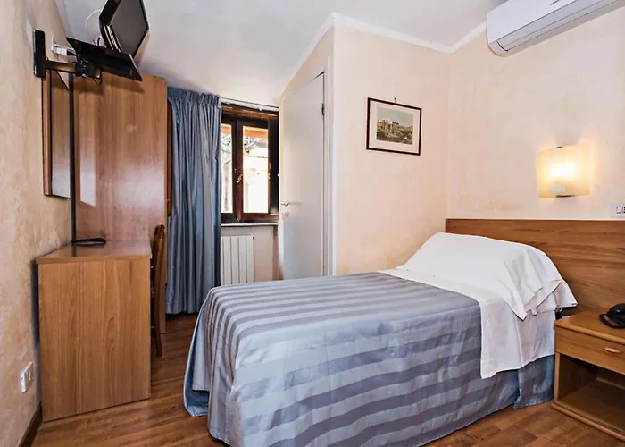 Julia Trevi - Spagna روما