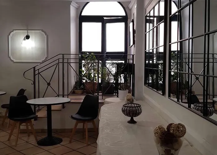 فندق Julia Trevi - Spagna 3*