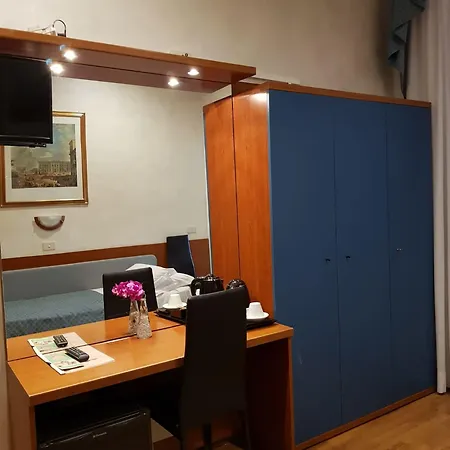 Julia Hotel Rome