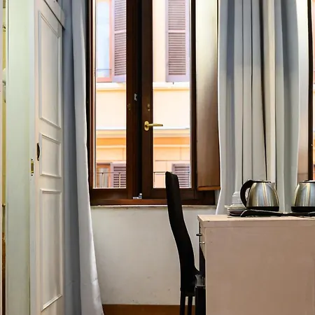 Julia 3* Rome