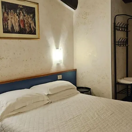Hotel Julia 3*