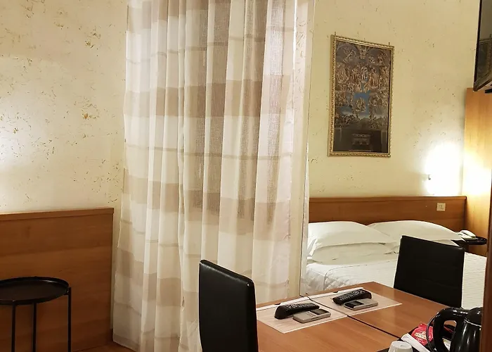 Hotell Julia Trevi - Spagna