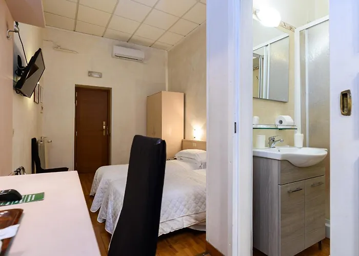 Hotell Julia Trevi - Spagna