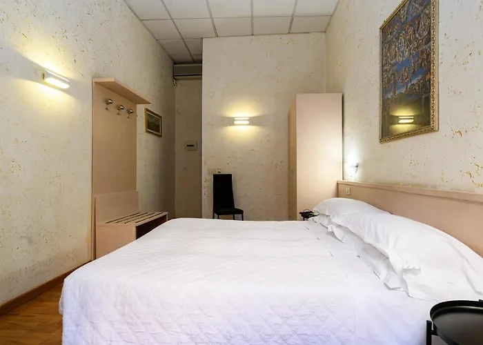 Julia Trevi - Spagna 3*