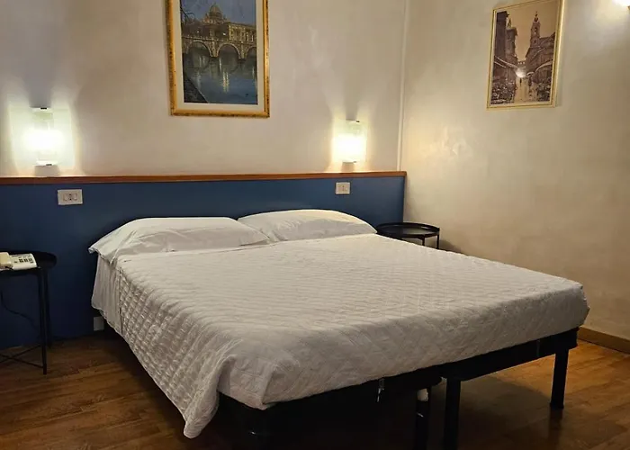 Julia Trevi - Spagna 3* Rom