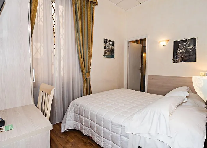 Hotell Julia Trevi - Spagna 3*
