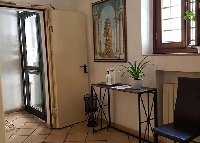 Julia Trevi - Spagna Hotell 3*