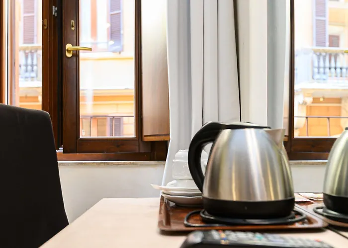 Julia Trevi - Spagna 3* Rom