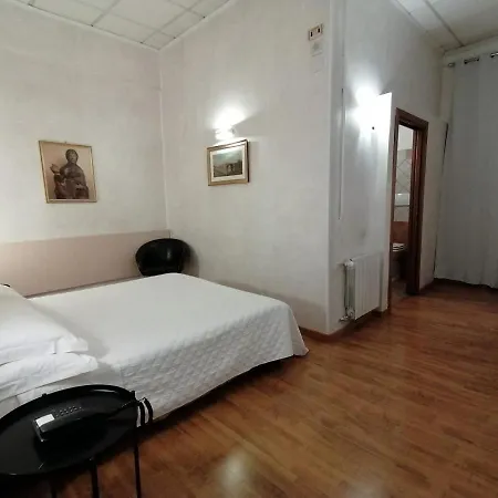 Hotel Julia Trevi - Spagna Řím